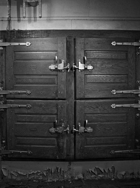 morgue-door